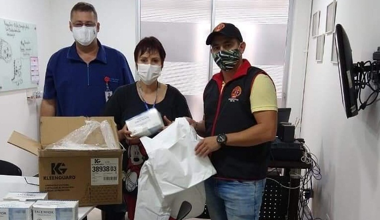 USO Meta entrega material a personal médico en Villavicencio
