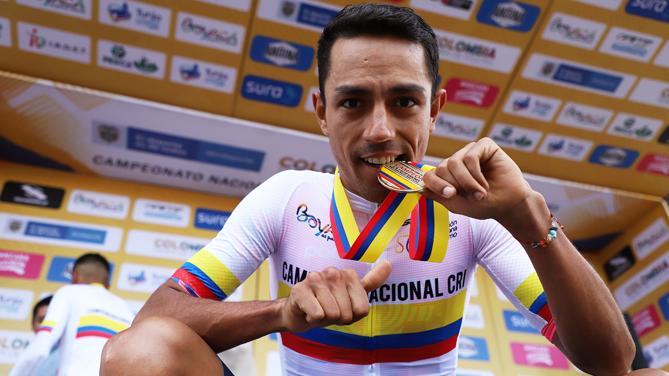 «Lo único que podría salvar esta situación es que se haga el Tour o una carrera grande»: Daniel Martínez