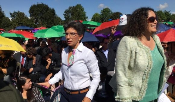 Petro defiende a alcaldesa de Bogotá ante medidas de Fiscalía