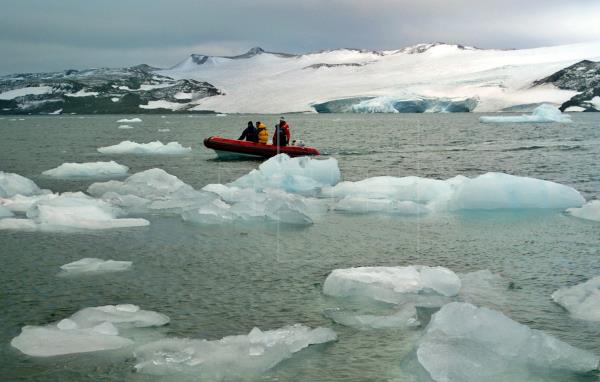 El deshielo de la Antártida y Groenlandia aumenta el nivel del mar 14 milímetros