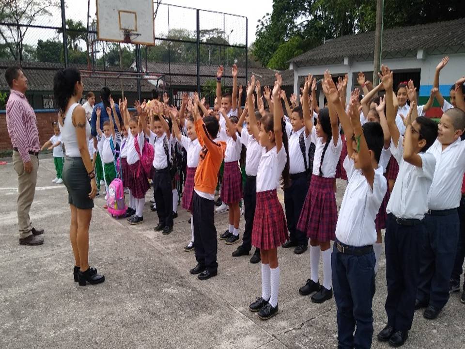 Anuncian capacitaciones virtuales a docentes de Villavicencio como homenaje en su Día