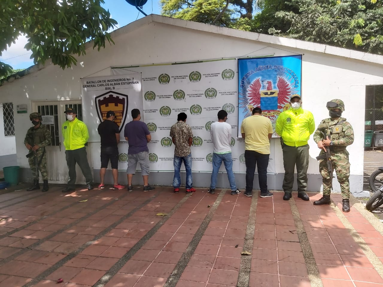 Capturados cinco sujetos al parecer  integrantes del grupo delincuencial organizado Puntilleros Libertadores del Vichada