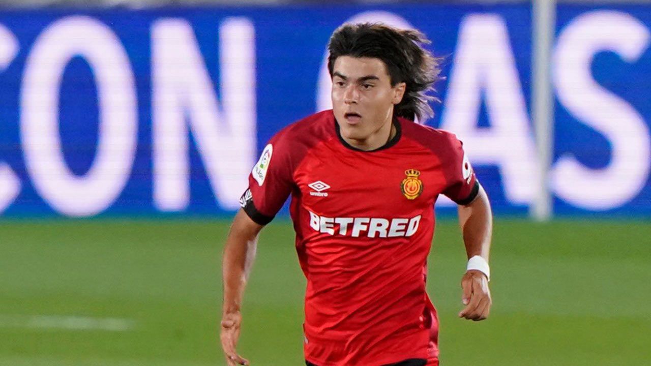 Con 15 años debutó en la Liga Española y se convierte en el más joven en toda la historia