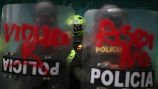 Congresistas denuncian abuso policial en Colombia ante CPI