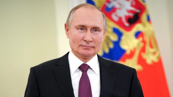 Presidente ruso firma Ley que le permitiría reelegirse