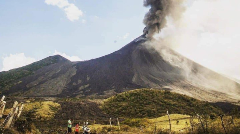 Actividad del volcán de Pacaya en Guatemala