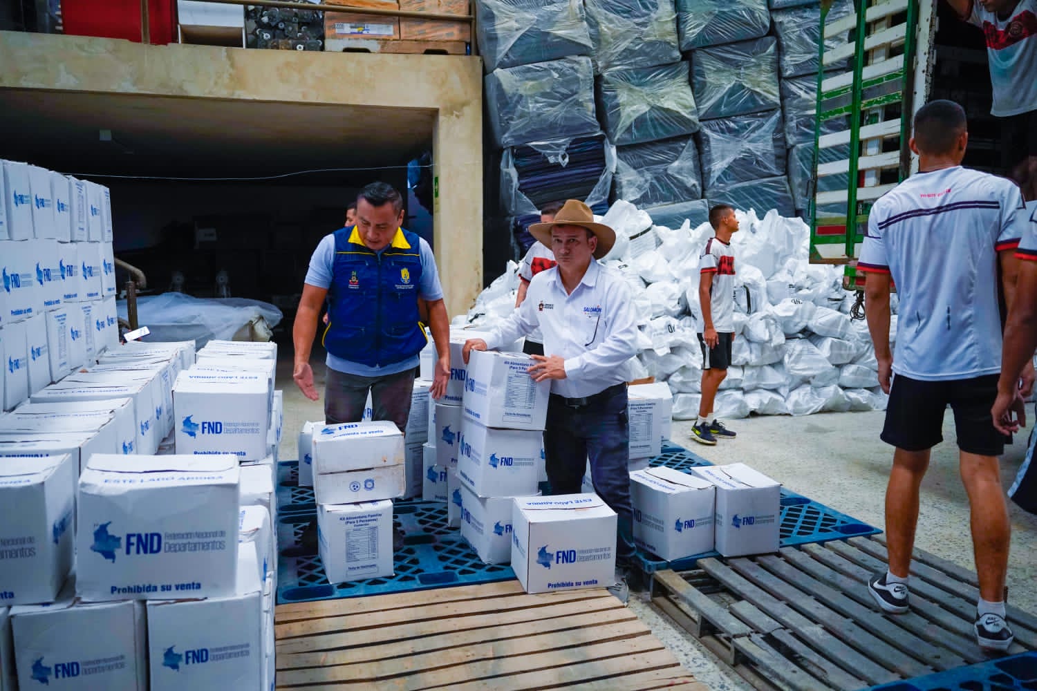 6 mil ayudas humanitarias gestionadas por gobernador de Casanare