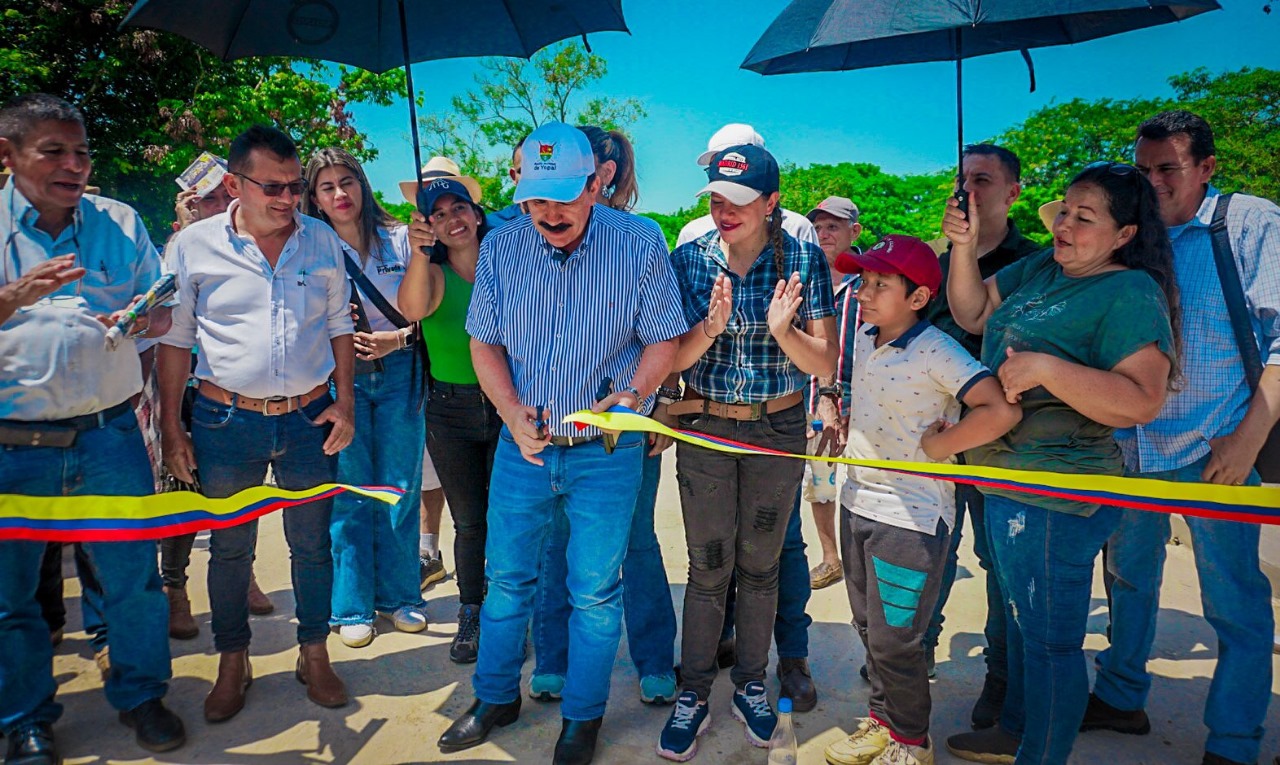 Inaugurado puente vehicular sobre el caño Usivar en Yopal