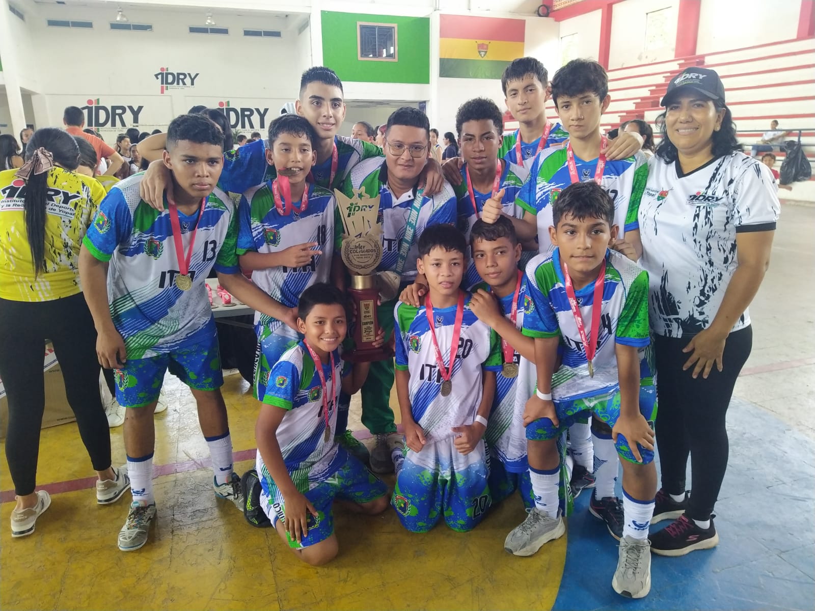 I.E Divino Salvador y Técnico Ambiental campeones en Fútsala prejuvenil