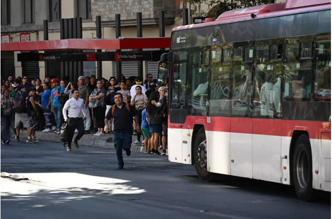 Caos en Chile: estado de excepción y toque de queda por un apagón en más del 95% del país